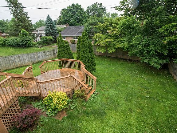 2nd image of 448 Lamont Dr