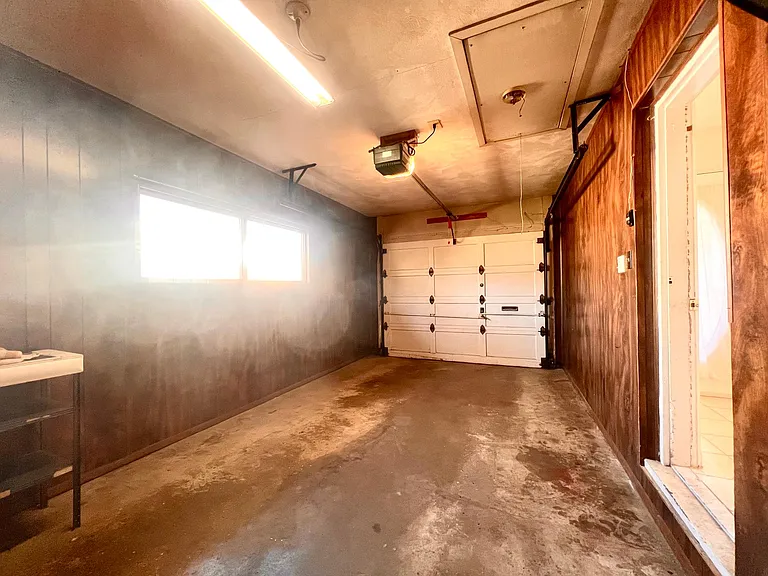9010 Crawford Ave — Photo 23