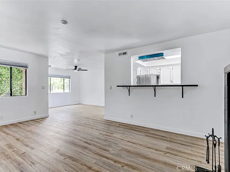 107 S Helberta Ave #4 — Photo 3