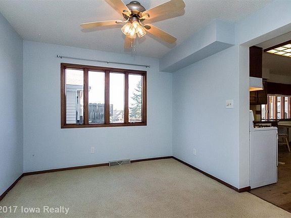 5th image of 1016 Marshall St