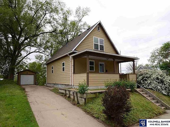 2nd image of 2835 Caldwell St