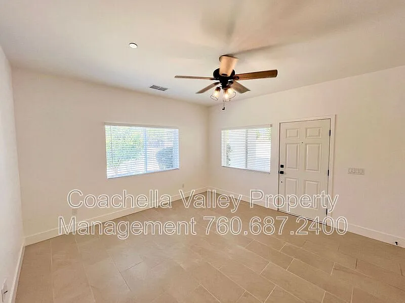 3 bed, 2.0 bath, 1353 sqft, $2,495 — Photo 4