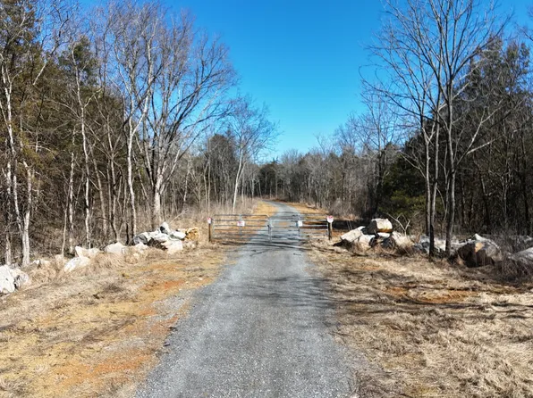 1830 Rocky Valley Rd, New Market, TN 37820