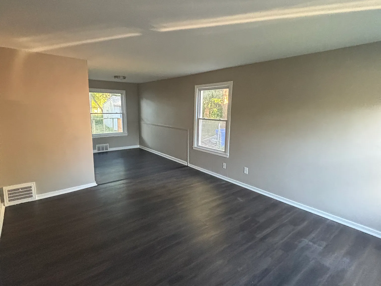 14021 Seneca Ct — Photo 2