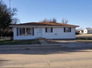 204 10th St, Victoria, KS 67671