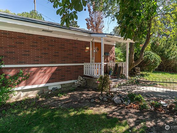 2nd image of 811 Fir Street
