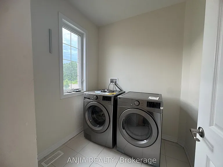 3345 Erasmum St — Photo 16