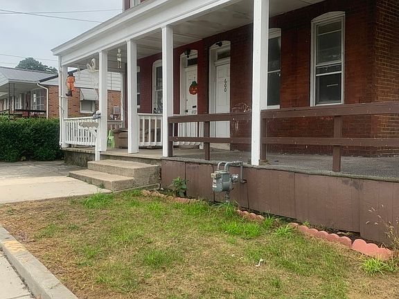 3rd image of 600 E Boundary Ave