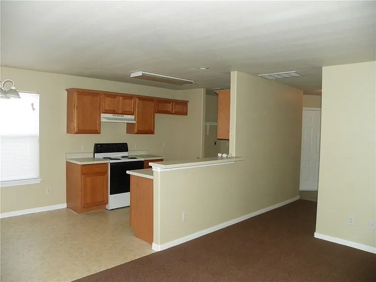 203 Marvin Cv — Photo 6