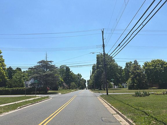 4th image of 537 N West Ave