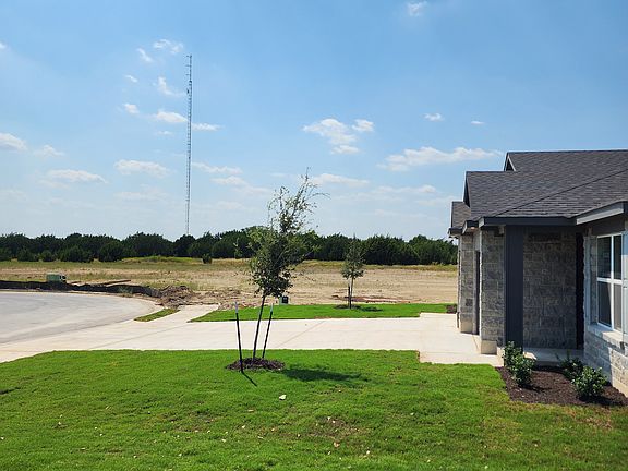 4th image of 6301 Twistleaf Ln