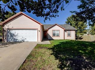 31320 W Barbara Ct, Gardner, KS 66030