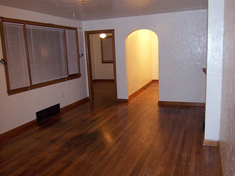 1st image of 2043 William Flynn Hwy