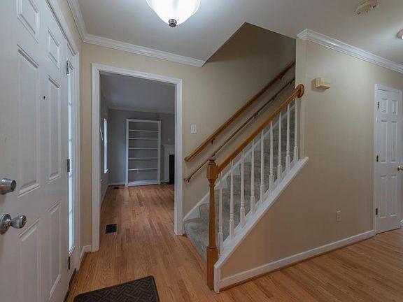 5th image of 6929 Dartmouth Ave