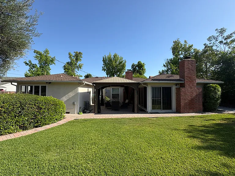 2925 Thorndike Rd — Photo 27