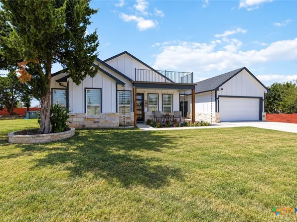 123 Zacate St, Elgin, TX 78621