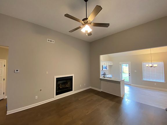 3rd image of 1380 Arbor Lake Dr N