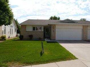 207 Bridle Trl UNIT B, Pueblo, CO 81005