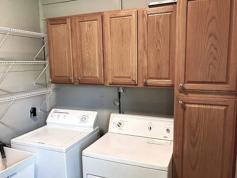 577 E Hudson Ave — Photo 17