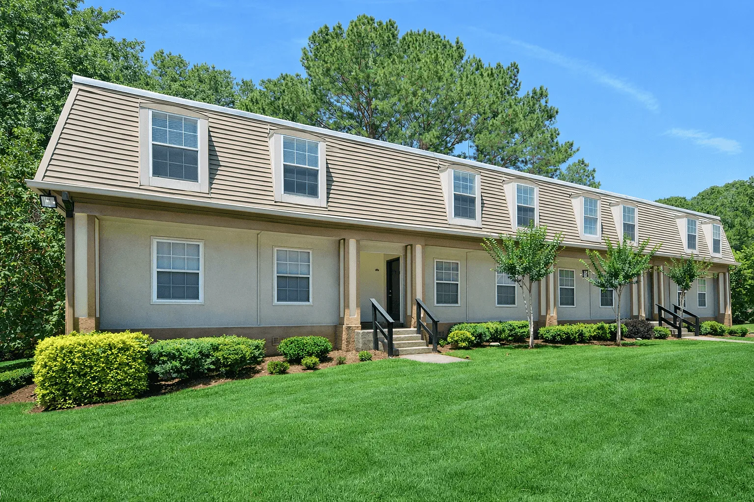 Maplewood Pointe — Photo 3