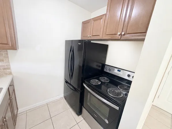 3030 Nw Ter #43-207, Fort Lauderdale, FL 33311