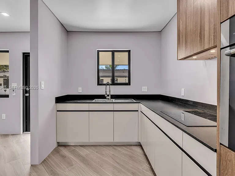 8931 NE 2nd Ave #N2 — Photo 3