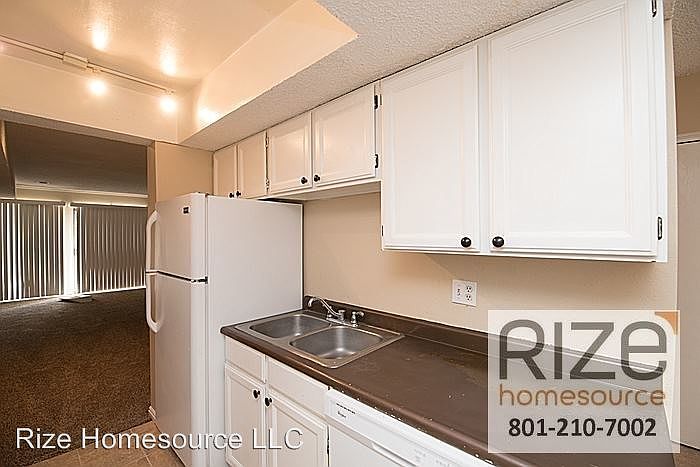 1st image of 5256 S Gravenstein Park