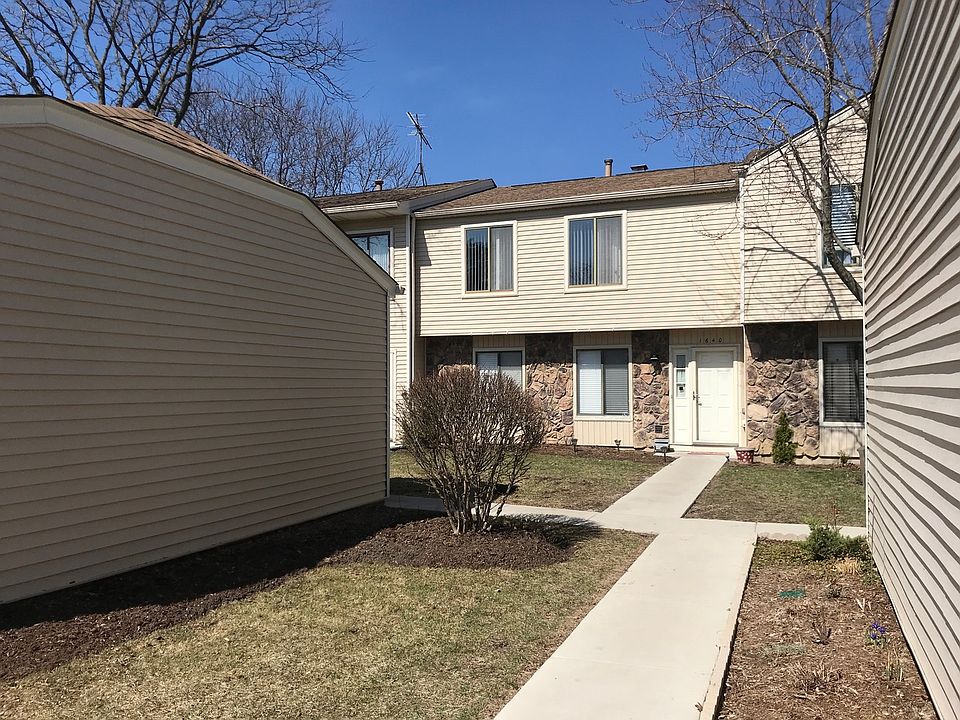 1st image of 1640 Vermont Dr