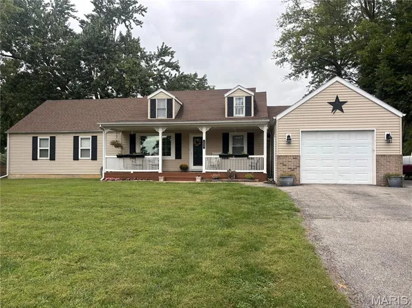 120 Oakland Dr, Hannibal, MO 63401