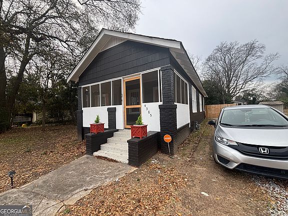 3rd image of 4385 Mikado Ave