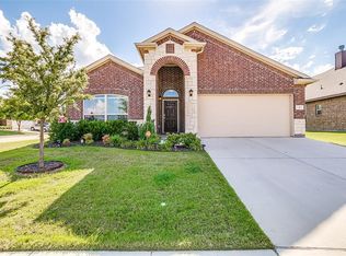2 Duskview Ln, Edgecliff Village, TX 76134
