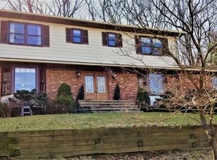 219 Powder Mill Rd, Morris Plains, NJ 07950