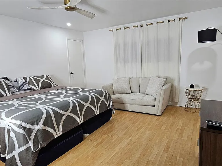 1845 NW 4th Ave #17 — Photo 59