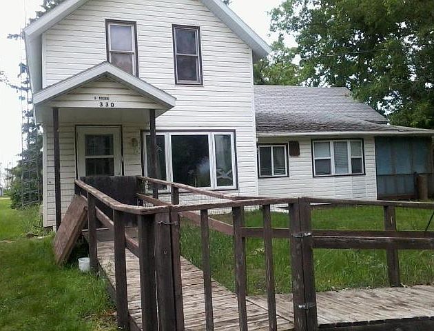 1st image of 330 E Lake St