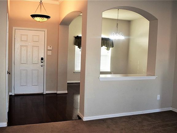 3rd image of 10912 Owl Creek Dr
