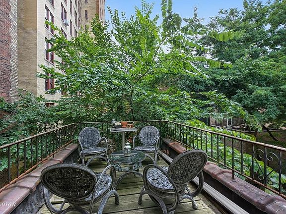 4th image of 308 W 89th St APT 4B