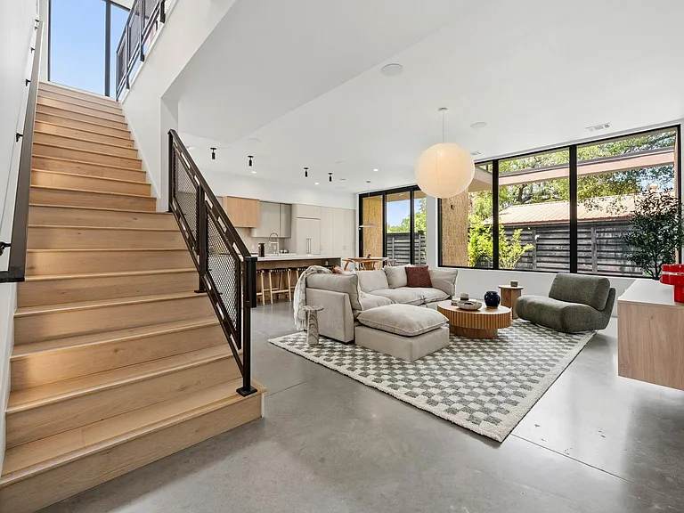 1403 Barton Hills Dr #1 — Photo 9
