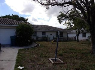 2555 SW 14th St, Boynton Beach, FL 33426