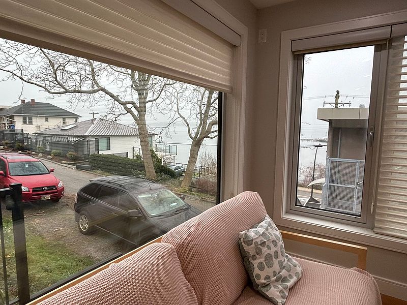 White Rock House for rent - 2 Bedrooms — photo 3