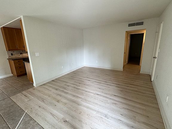 4th image of 2250 S Beverly Glen Blvd #102