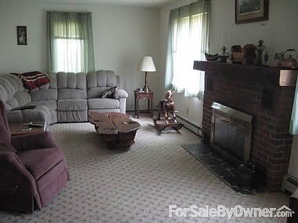 4th image of 629 W Hudson St