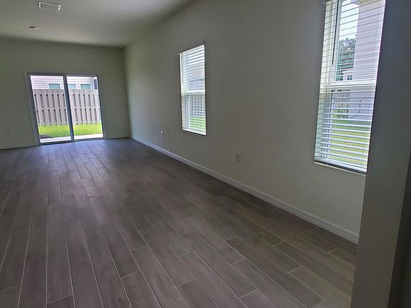 4th image of 1188 NW 133rd Way