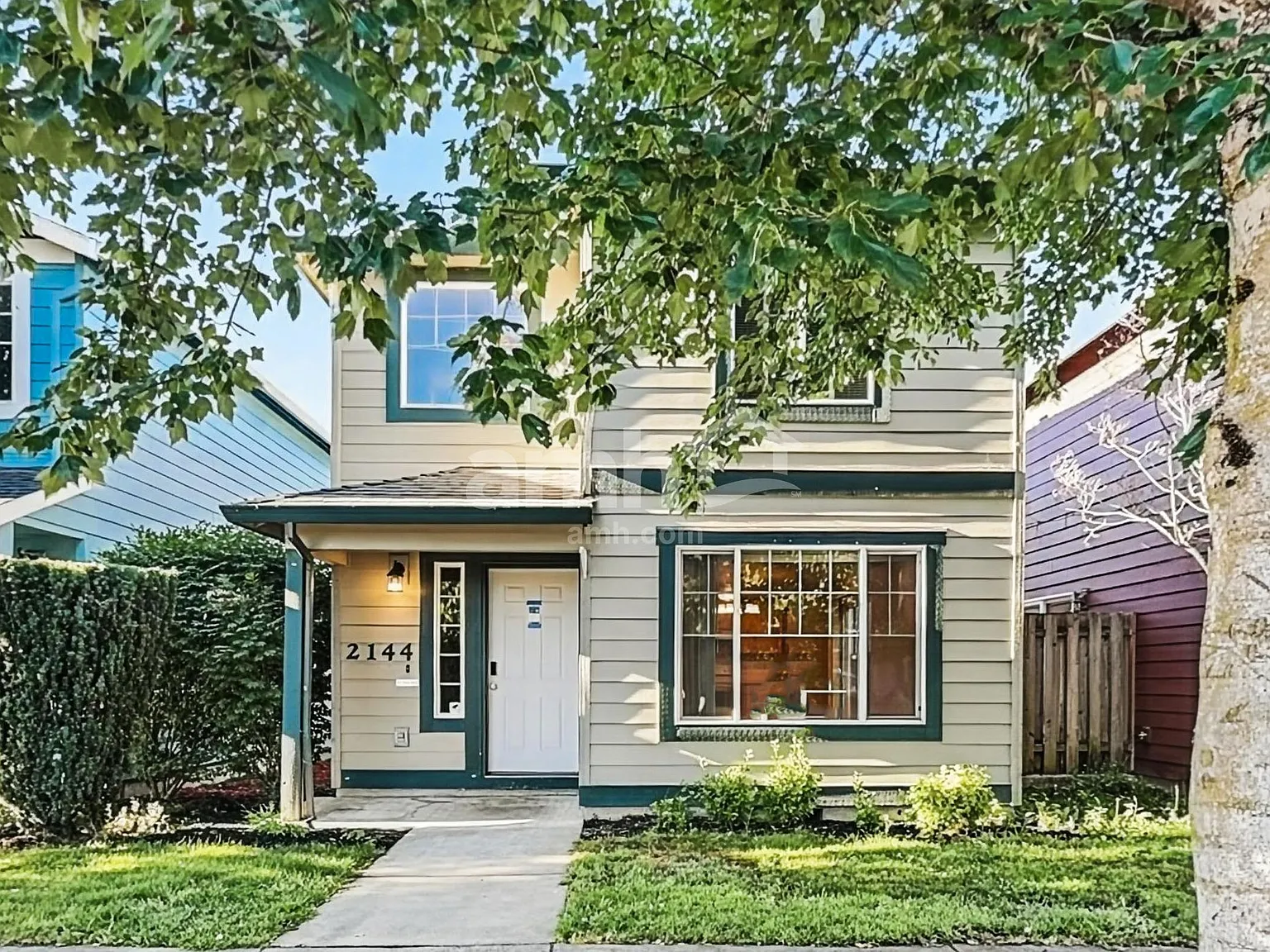 3 bed, 2.5 bath, 1424 sqft, $2,450 — Photo 1