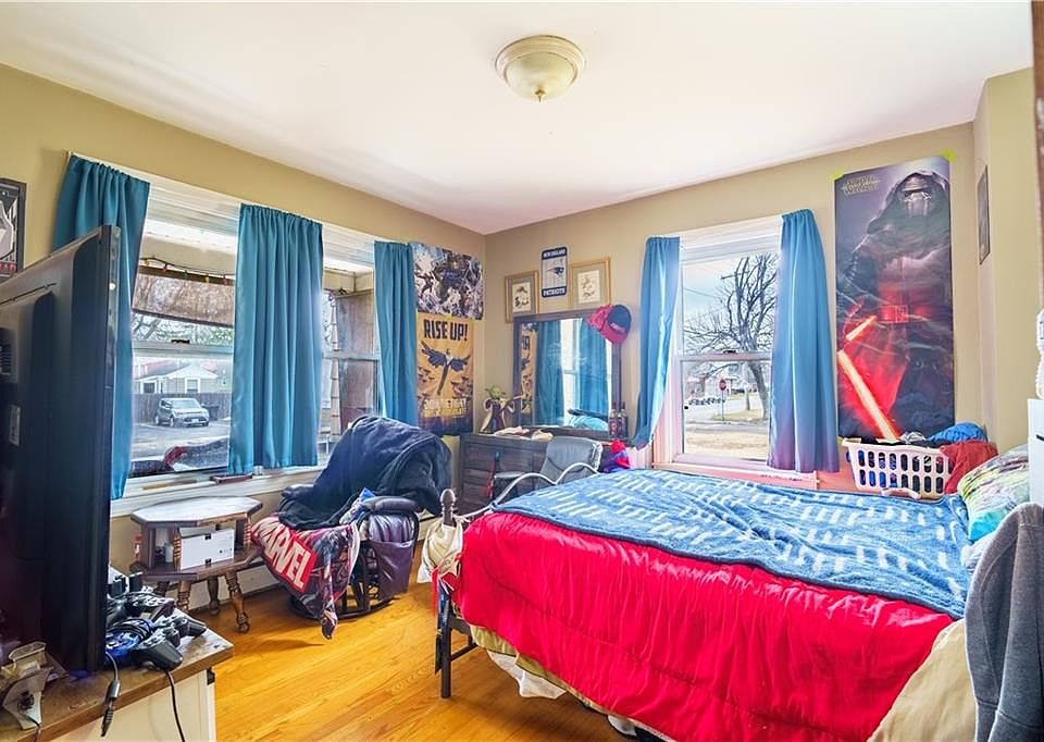448 Waterman Rd, Johnston, RI 02919 Zillow