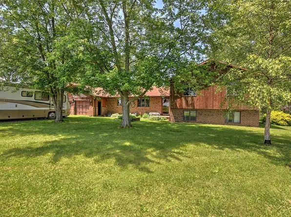 1401 N Bender Rd, Decatur, IL 62521