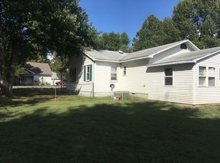 200 W Patton St, Valier, IL 62891