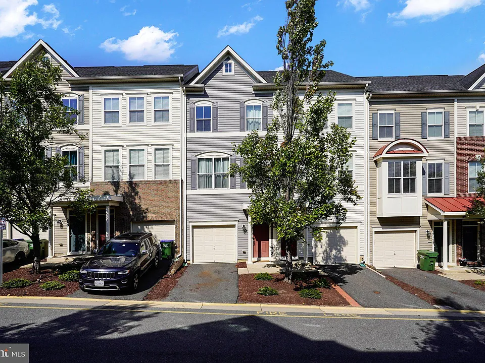 213 Shamrock Dr #3126