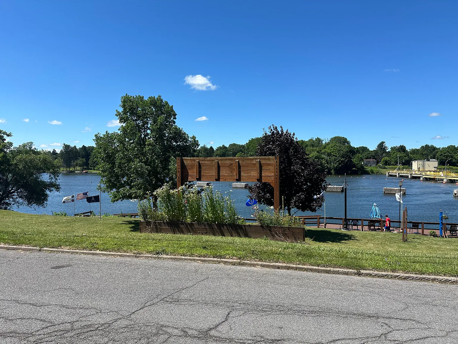 2 bed, 1000 sqft, $1,650 — Photo 4