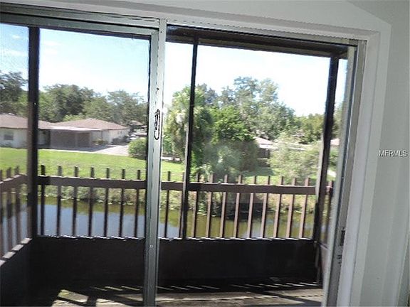 3rd image of 3368 Ramblewood Pl
