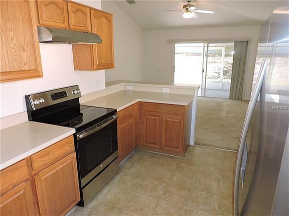 4th image of 1716 Pine Bay Dr